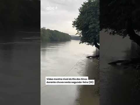 Vídeo mostra nível do Rio dos Sinos durante chuva nesta segunda-feira (20)
