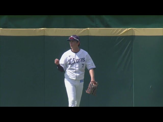 【ファーム】フェンス際でも難なくキャッチ!! ライオンズ・金子侑司の好プレー!! 2024年9月6日 埼玉西武ライオンズ 対 東北楽天ゴールデンイーグルス