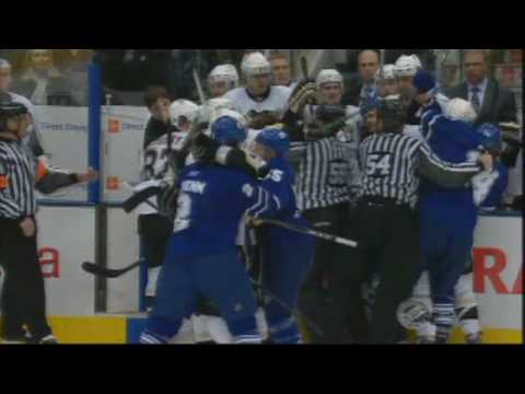 Tyler Kennedy vs Luke Schenn