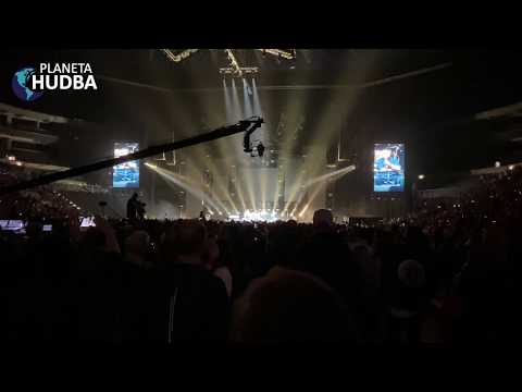 František Nedvěd jako předskokan Marka Ztraceného – a zpívá celá O2 arena