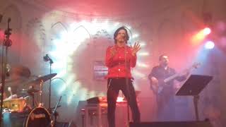 Fredi Leis. Echame de menos