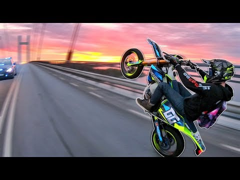 download lagu mp3 mp4 Supermoto, download mp3 Supermoto free downloadn, video klip Supermoto