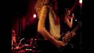 The Donnas - U Wanna Get Me High LIVE in MUNICH 11/07