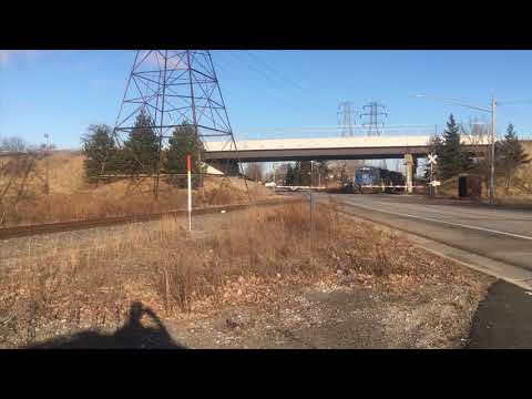 Conrail lives on! B&P BDBF w/B&P 7803!