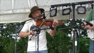 preview picture of video 'GFC 003 1rst annual Giles Fiddlers Convention White Dog - Lighten up'