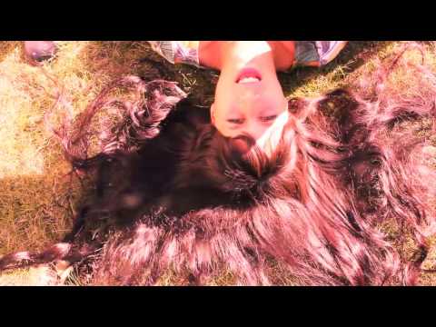 Sofia Hedia - Derude (Official Video)