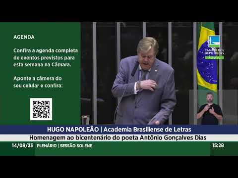 Meu amigo Hugo Napoleão ex- governador do Piauí e ex- senador discursando sobre Gonçalves Días .