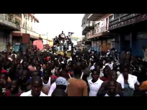 Thousands of fans welcome Bajah + Dry Eye Crew home to Sierra Leone (December 2010)