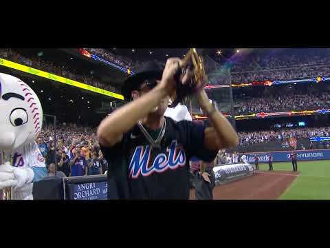 Edwin Diaz taking the mound to Timmy Trumpet is everything we hoped for and more. 🎺