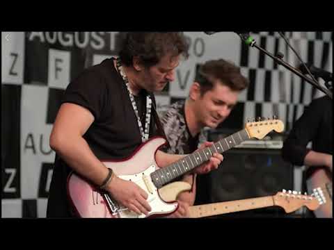 Marius Pop feat Cristi Iakab and The Road band Live- Isolation