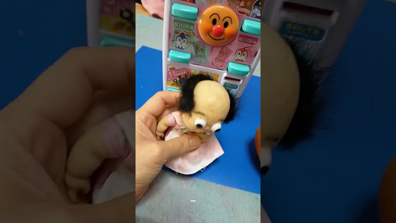 誰かついてくる！わー！　　　　Someone is coming ! wow!      ＃shorts