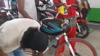 Download lagu Kumpulan Video pendek  lucu story whats ap instagram twitter Channel Ketawa mp3 Download lagu Kumpulan Video pendek  lucu story whats ap instagram twitter Channel Ketawa mp3