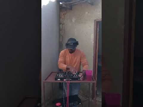 deep house music (DJ-Zest)