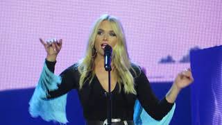 Miranda Lambert &quot;Highway Vagabond&quot; Live @ BB&amp;T Pavilion