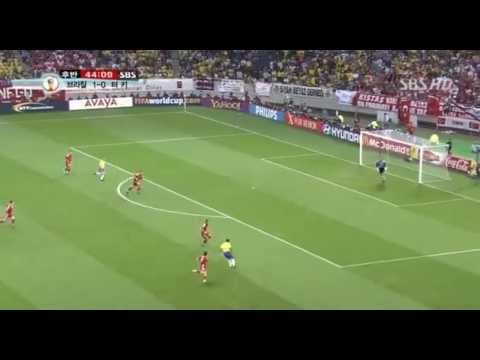 Denilson vs 4 defenders (Brazil vs Turkey 2002)