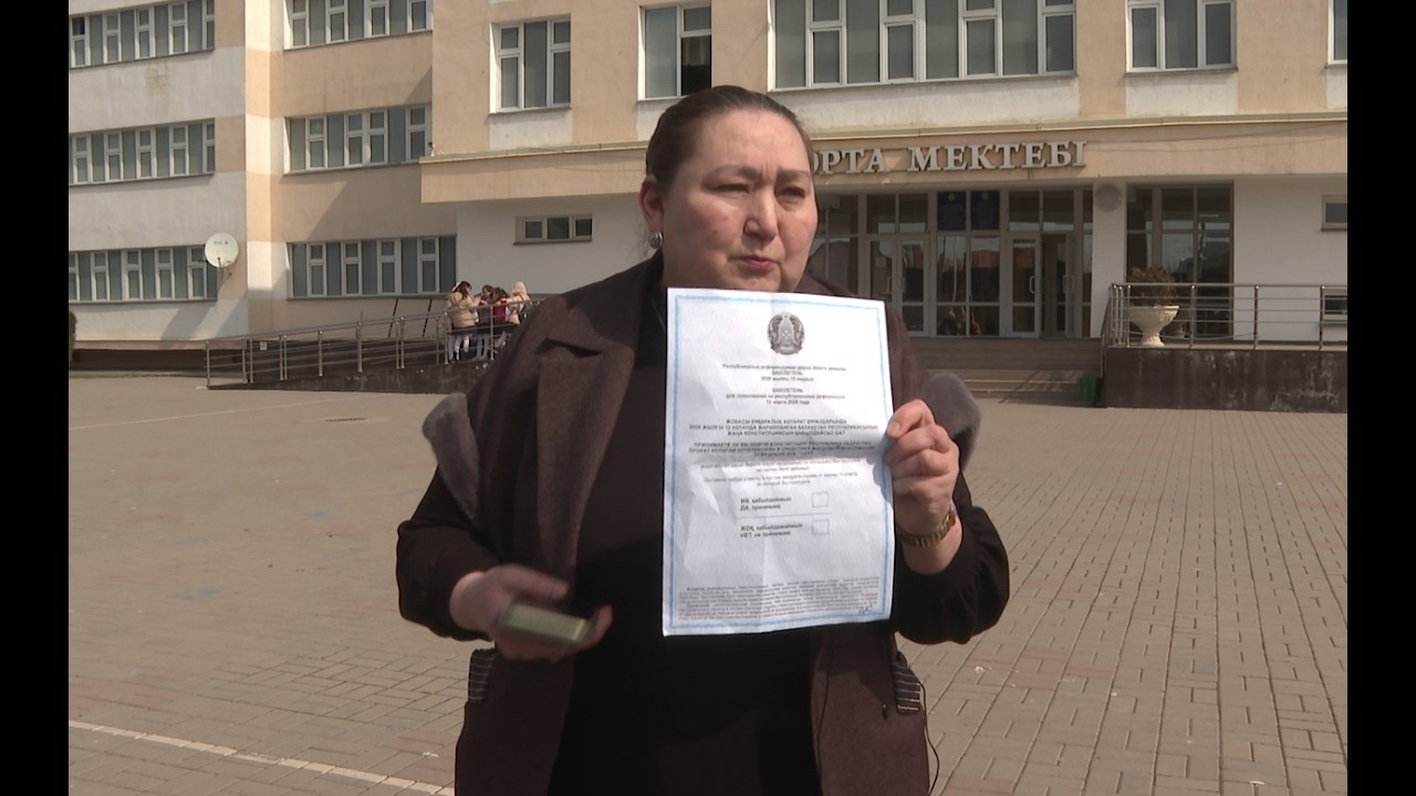 Бюллетеньді алған кім? Құқық қорғаушының орнына басқа адам дауыс берген