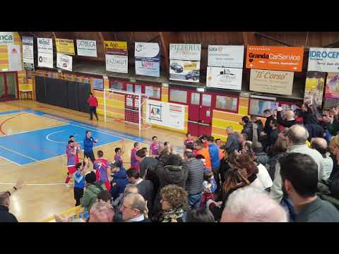 La Rhibo Fossano festeggia la vittoria nel derby contro Savigliano