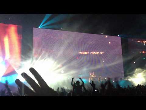 Fatboy Slim set BBB5 Richard Grey & Nari & Milani - Mas que Nada (Mikael Weermets Carnival Remix)