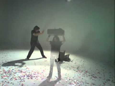 Melis Danişmend - İncelikler Yüzünden