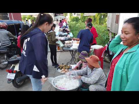Food Tour In Phnom Penh City - Cambodian Street Food Tour
