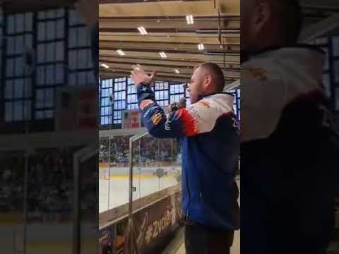 Krasna atmosfera v semifinale #hkmzvolen #playoff