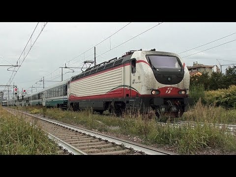 2017 EXP Unitalsi with E402B loco at Milano S.Cristoforo