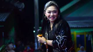 Download lagu RATNA ANTIKA - RUNTAH | AMELIA MUSIC LIVE KABONGAN KIDUL REMBANG mp3