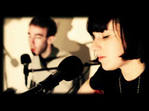 VERONICA FALLS  - Found love in the graveyard (FD acoustic session)