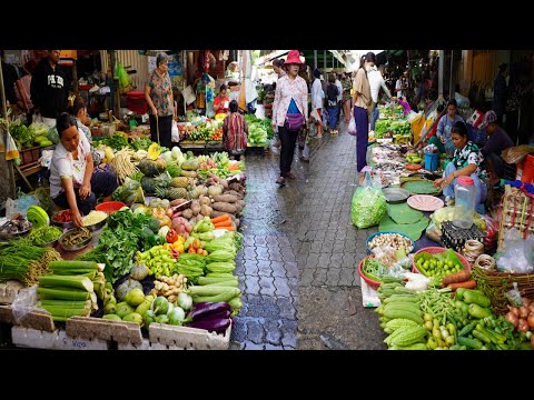 Cambodian Food Market Scene 2025 – Walk Around Boeng Trabek Plaza Food Market In The Morning