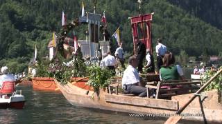 preview picture of video 'Seeprozession Hallstatt / Corpus Christi on the lake of Hallstatt HD Travel Channel'