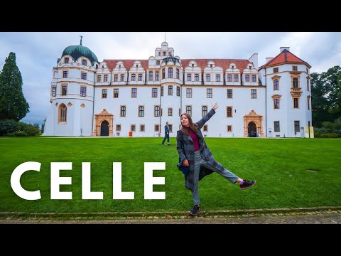 , title : 'CELLE TRAVEL GUIDE: Visiting a German Castle + Trying Unique German Cuisine (Raw Meat Dish: Roulade)'
