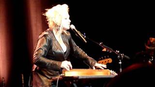 Cyndi Lauper live at Berlin - Time after time