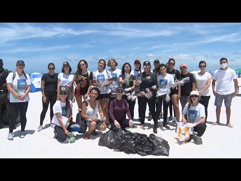 Ação Mares Limpos: centenas de pontas de cigarros são recolhidas em praias de Arraial do Cabo 