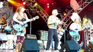 THE COWSILLS SING "INDIAN LAKE" AT EPCOT 2008