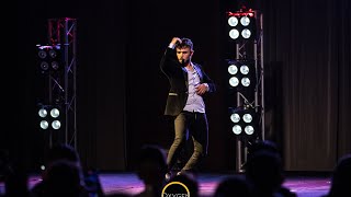 Le spectacle de Mohamed khasani &agrave; Oran
