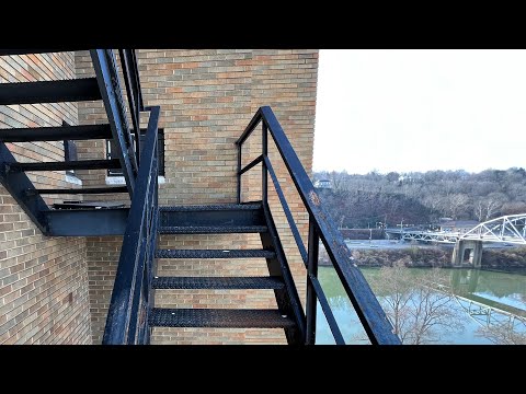 United Carbon Building: Epic Building, Epic Steps, OK elevator in Charleston WV