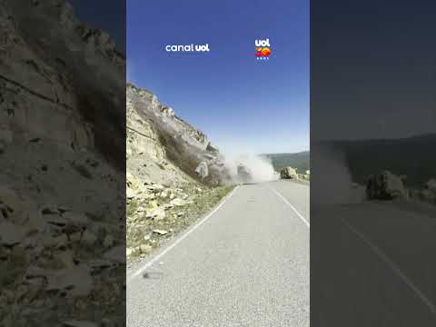 Deslizamento dramático bloqueia acesso ao Monte Elbrus e assusta motoristas