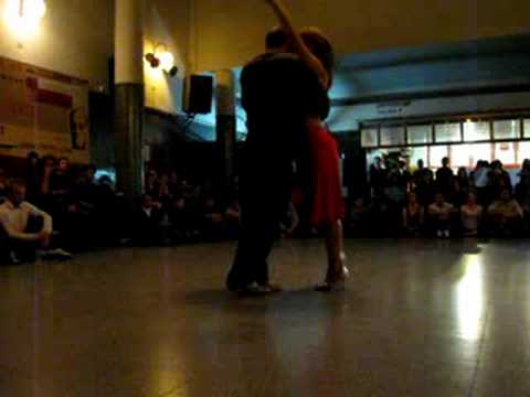  Alberto Colombo  and  Claudia Jakobsen  are  dancing  to  the  tango  "  Viviani  "