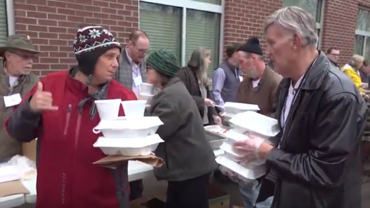 Church Prepares Banquets for the Homeless | UMC.org