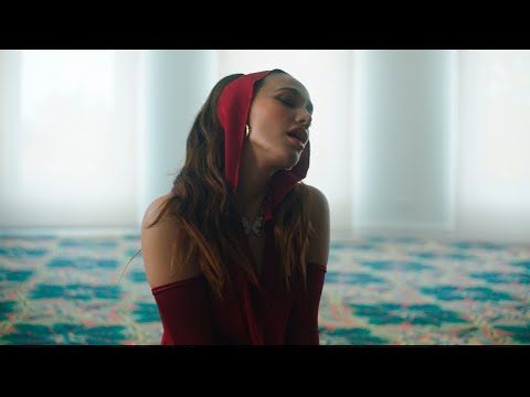 Angela Torres - AWCH (Video Oficial)