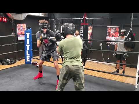 BEGINNER BOXING SPARRING!