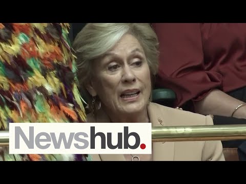 Beautiful moment Dame Kiri Te Kanawa sings in public for first time since retirement | Newshub