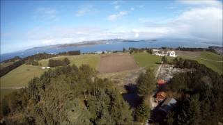 preview picture of video 'Gopro hd parachute drop from rc plane'