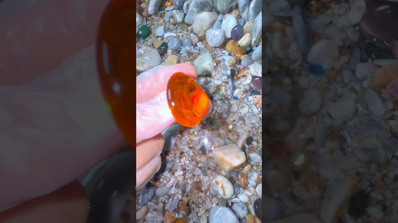 The Hidden Truth Behind "Pre-Cut" Beach Gems #beach #crystals #oceanpearl #satisfying