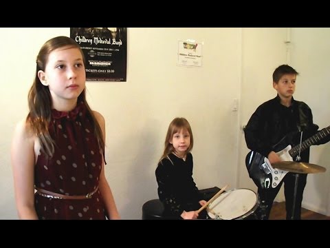 Children Medieval Band - Something Going On (by Frida)