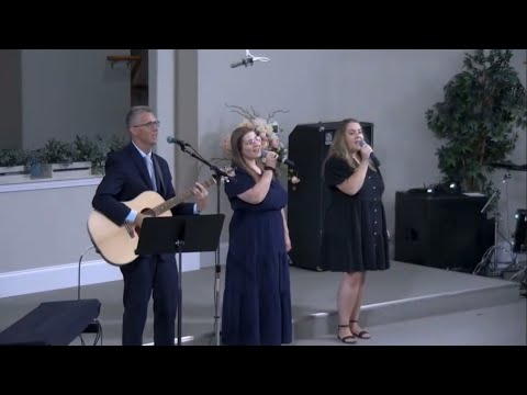 Eşti vrednic, Doamne, să fii slăvit, - video