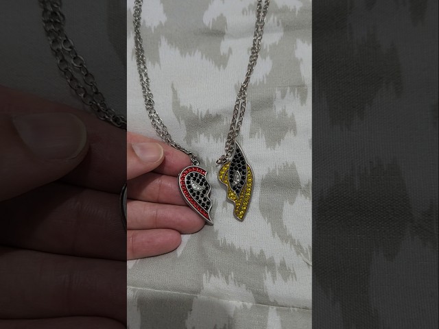 Vídeo relacionado con OPVYAEU 2 Piezas Collar BFF para 2 Deadpool Wolverine, personalidad, mejor amistad, a juego, aleación de medio corazón, rojo y amarillo, juego de collares con colgante, Plata esterlina