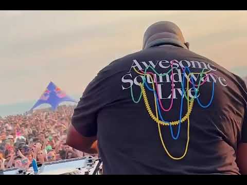 Carl Cox @ Campania , Italy 2023 (Playing Cuica by Aitor Ronda)