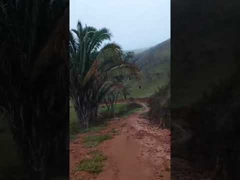 olha que vista,de moto indo  para cidade de  santa Helena de Minas MG.