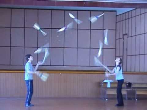 Trying to beat the World Record in 11 club passing